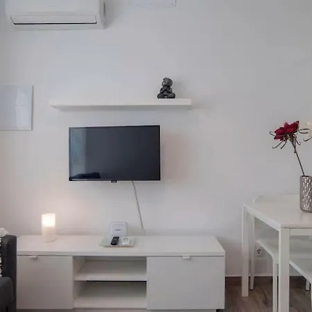 Nuevo Apartamento En Carihuela Apartament