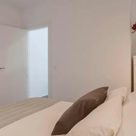 Nuevo Apartamento En Carihuela *