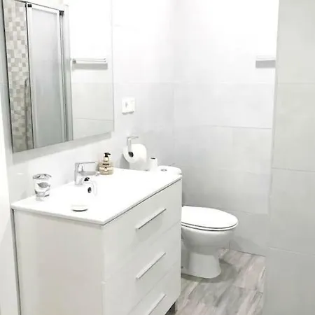 Nuevo Apartamento En Carihuela *